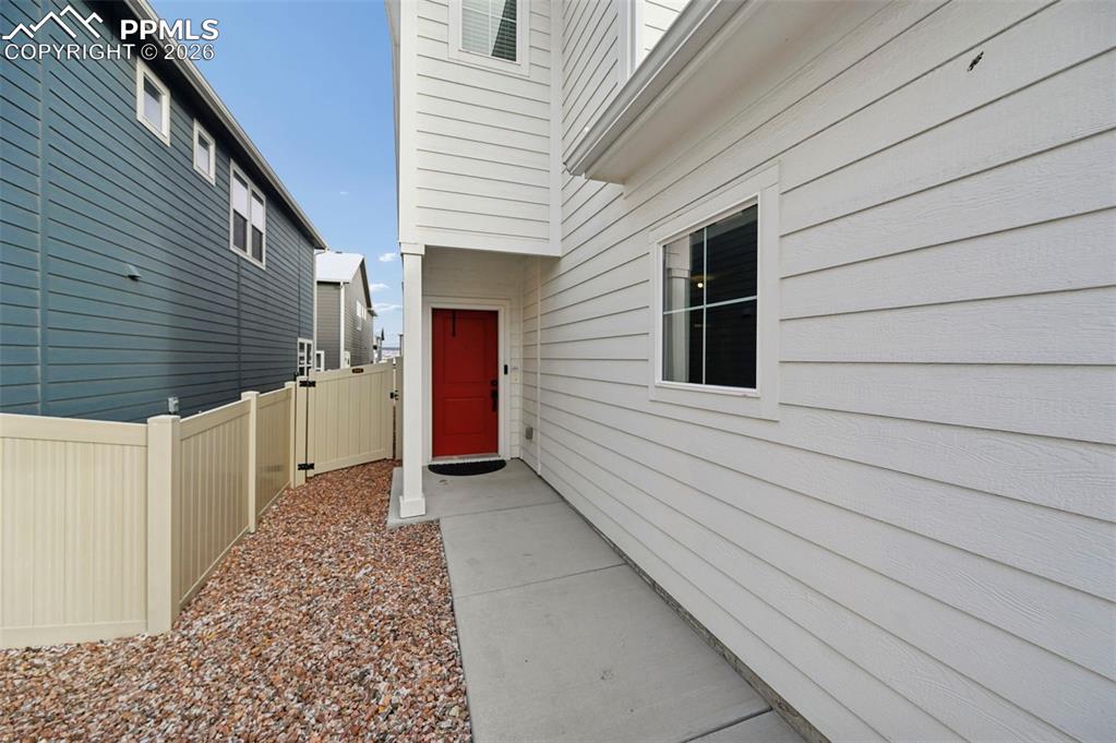 6382 Barr Point