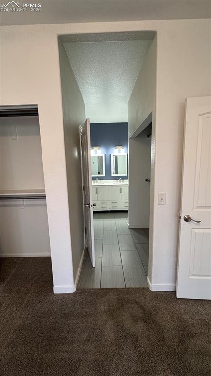 7195 Mount Higgins Heights