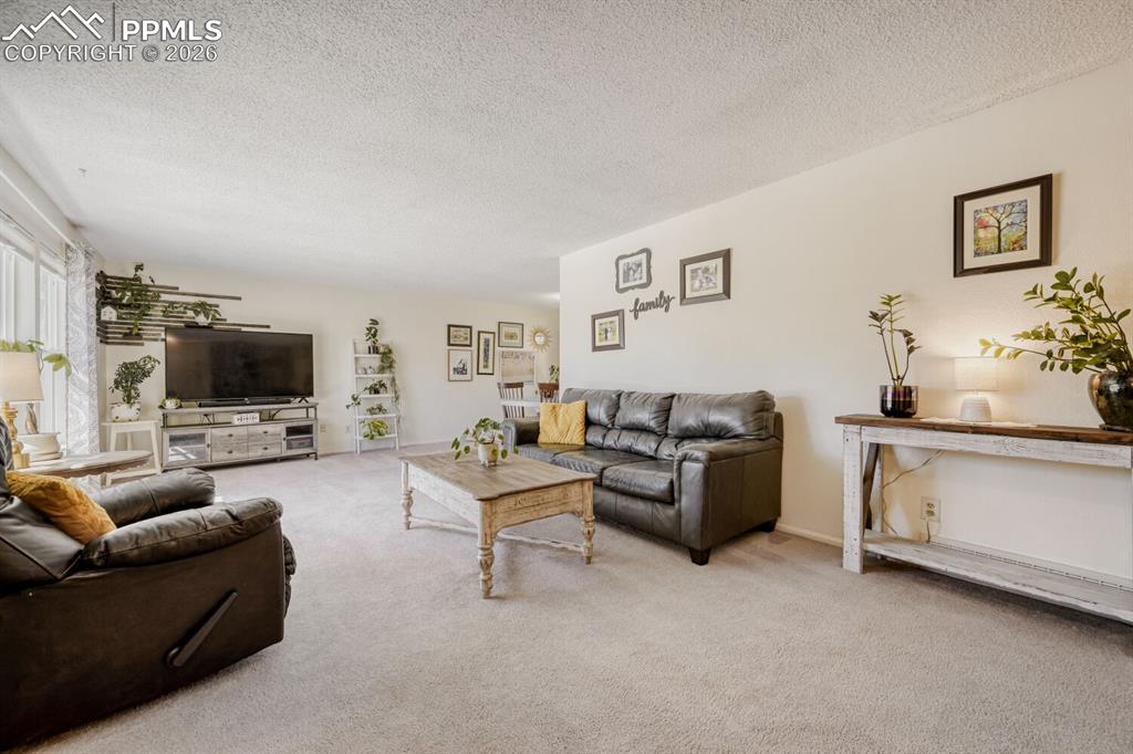 3410 E Oak Creek Drive