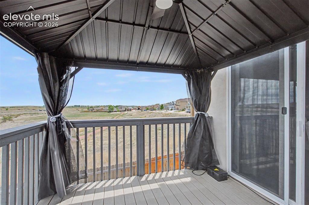 7926 Dutch Loop