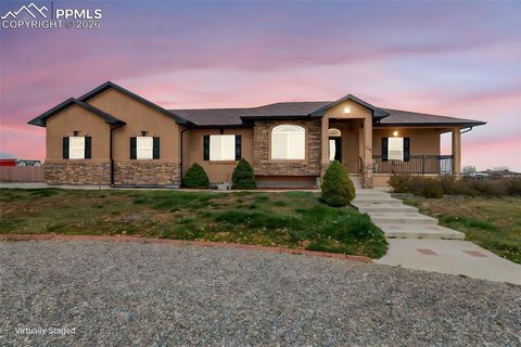 777 Woodleaf Drive Pueblo CO 81007