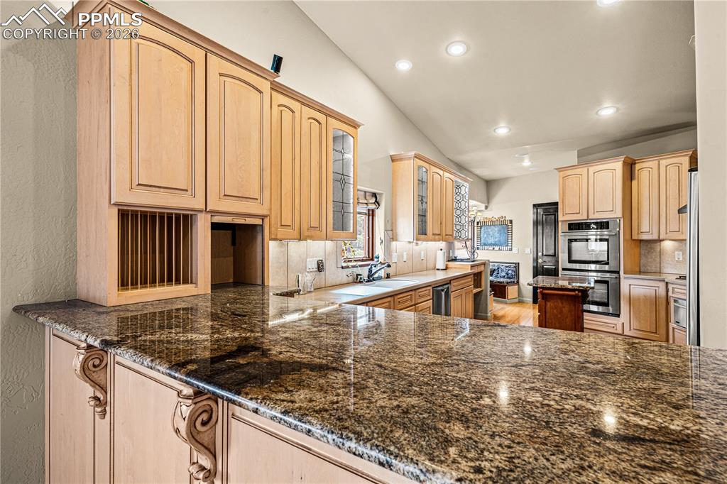 50 Aberdeen Bluff