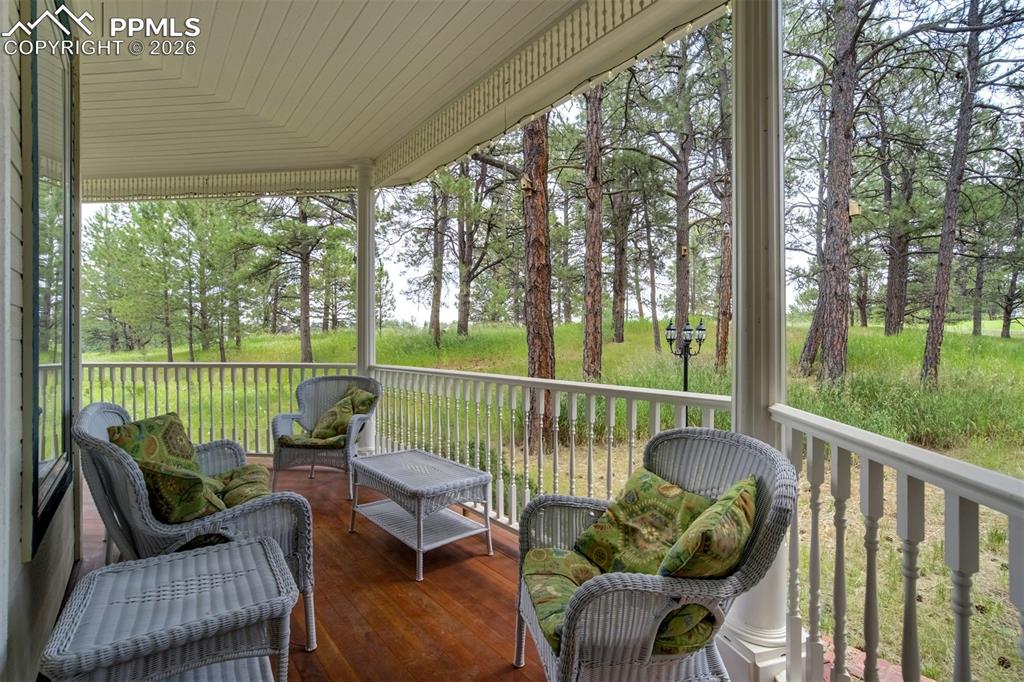 20252 W Elk Creek Drive