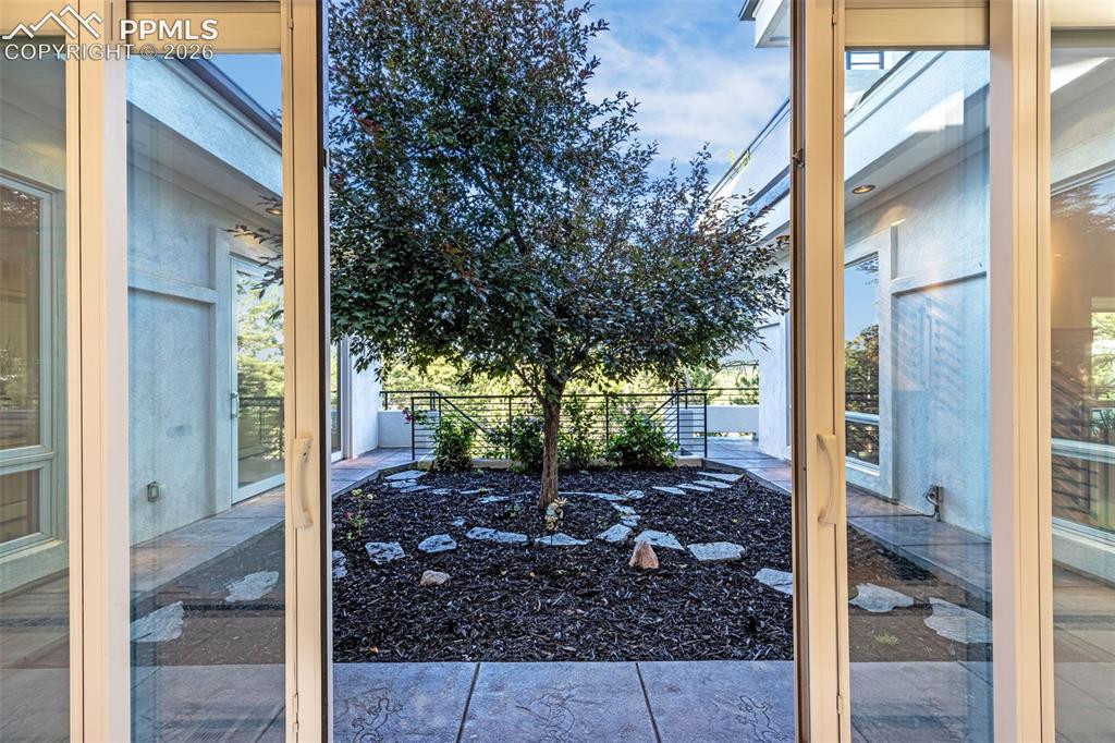 205 Cobblestone Way