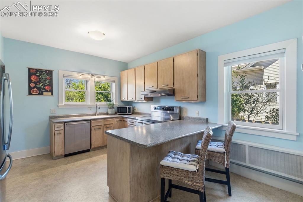 1414 N Cascade Avenue