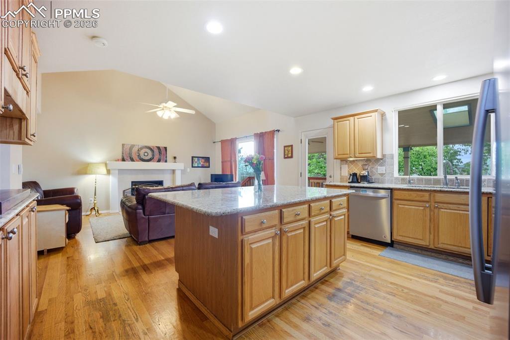 8260 Ravenel Drive