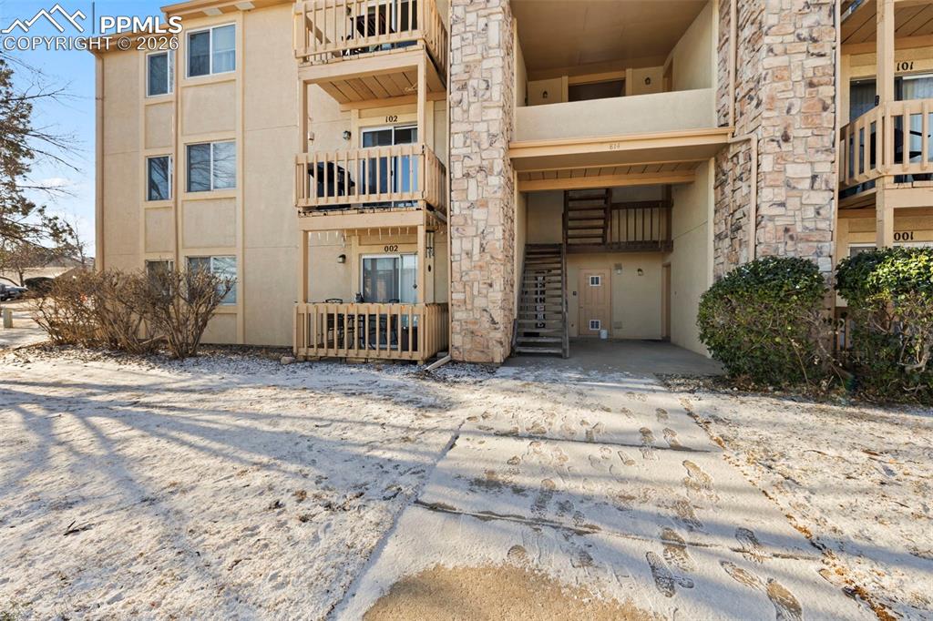814 Tenderfoot Hill Road 102