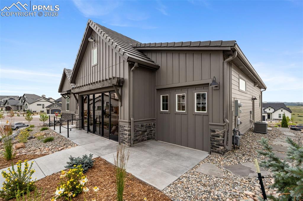 12439 Ridgeline Drive