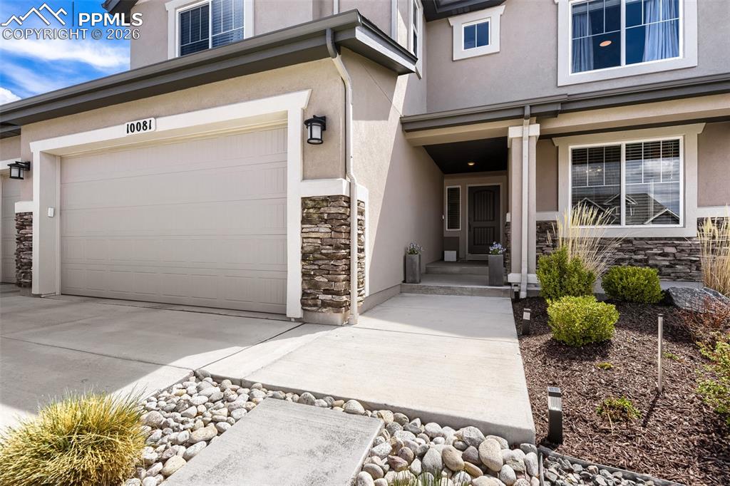 10081 Waterton Canyon Way