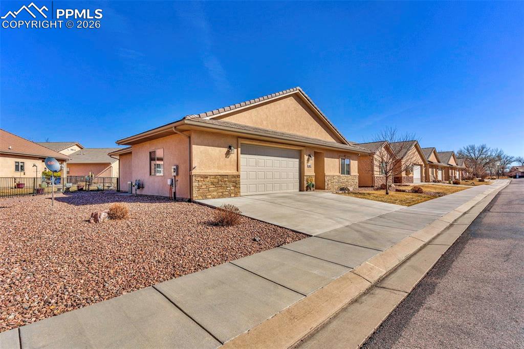 4015 S Cranberry Loop