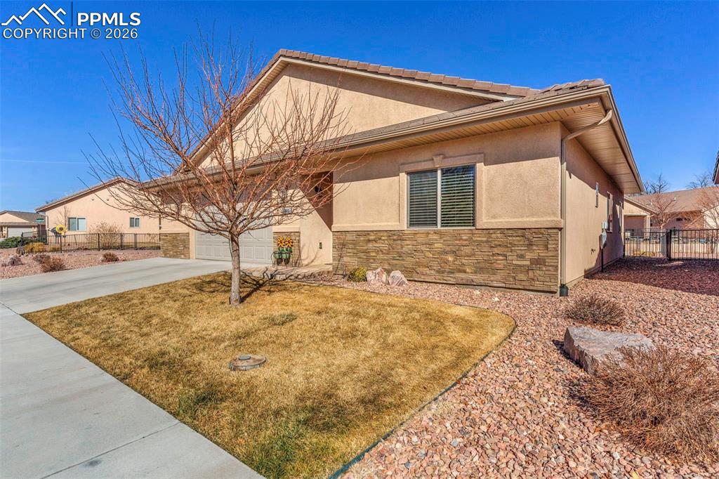 4015 S Cranberry Loop