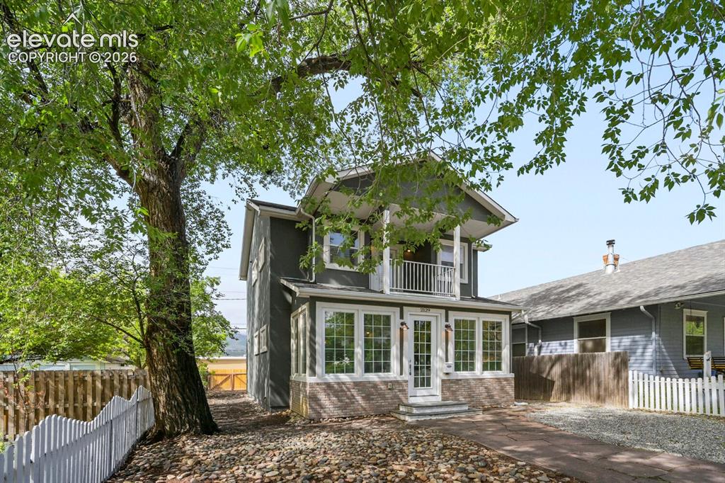 2129 W Pikes Peak Avenue