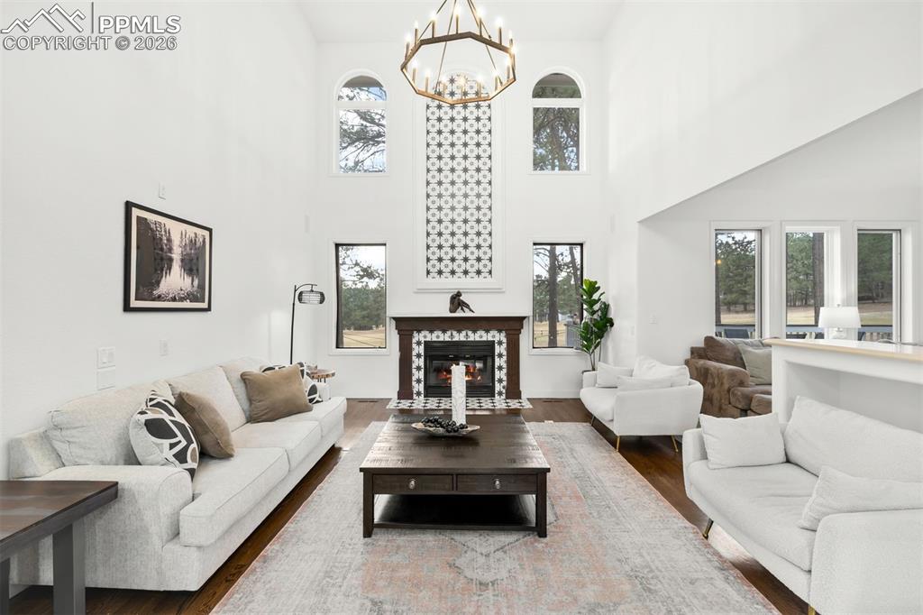 18520 Thunderbird Trail