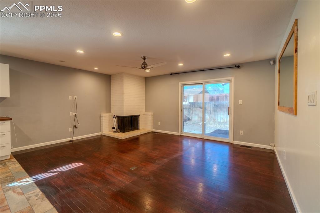 816 S Circle Drive