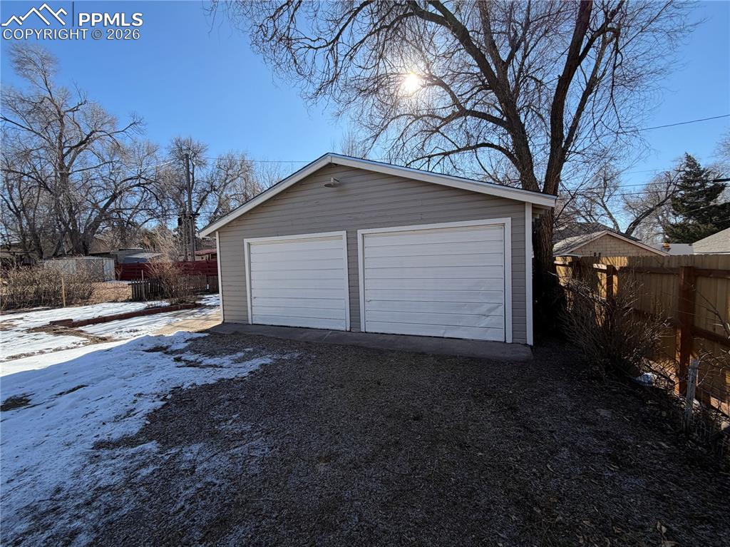 2525 E Boulder Street