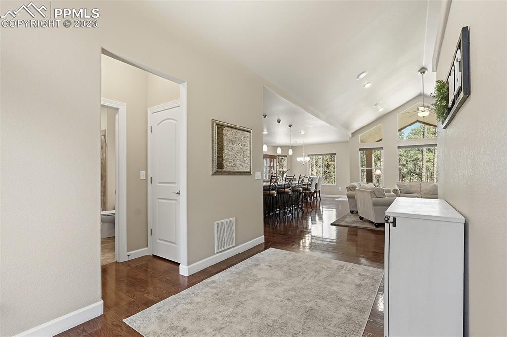 16044 Pole Pine Point