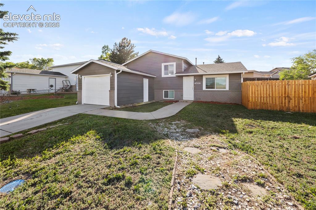 4316 College View Drive