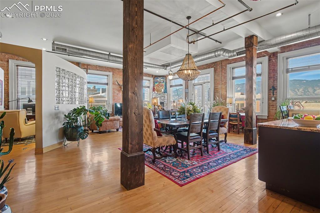 101 N Tejon Street 350