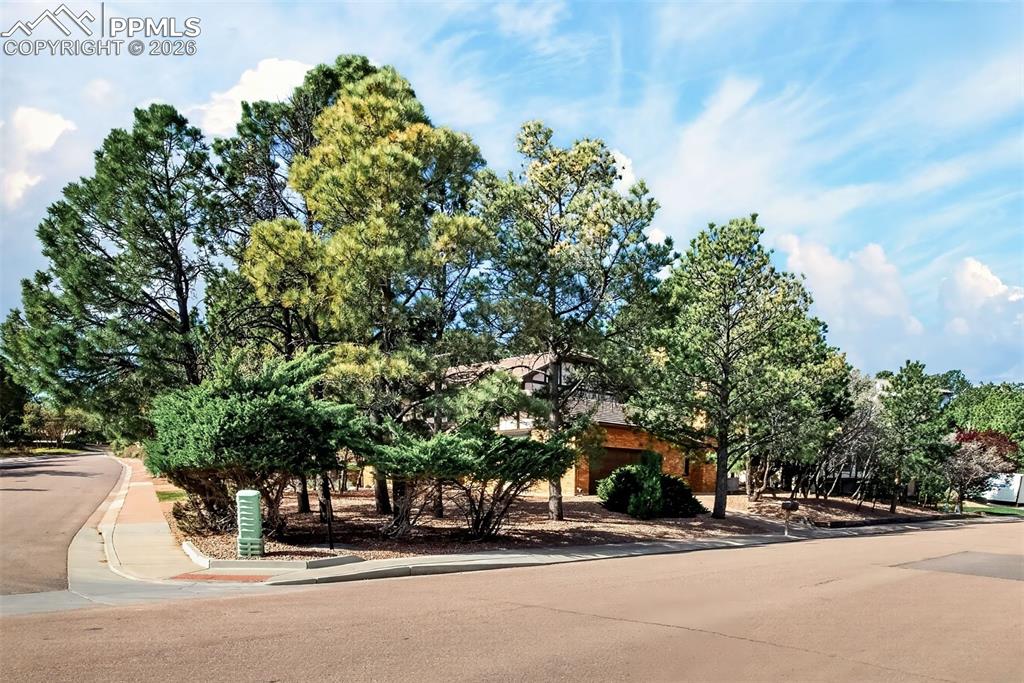 1055 Point of the Pines Drive