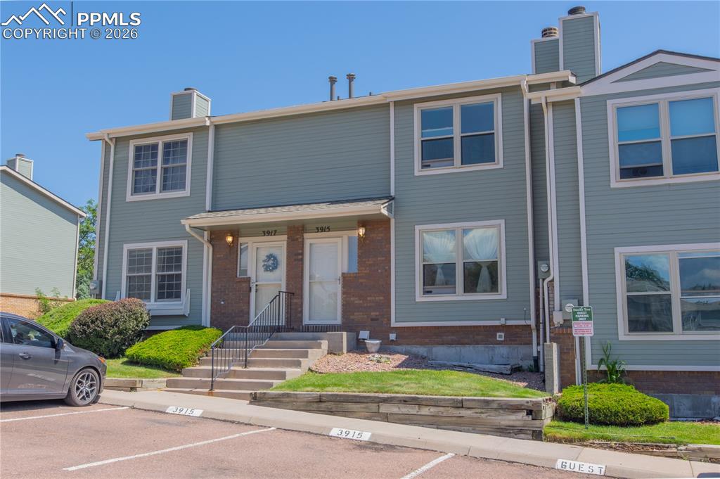 3915 Smoke Tree Drive