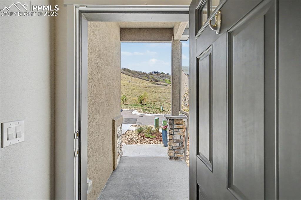 5675 Villa Lorenzo Drive