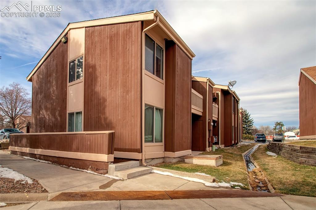 4245 N Carefree Circle B