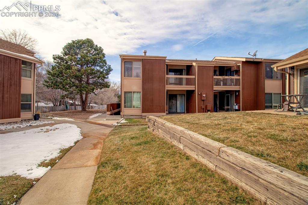 4245 N Carefree Circle B