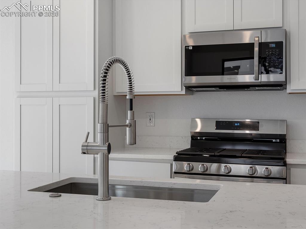 2235 Peridot Loop Heights