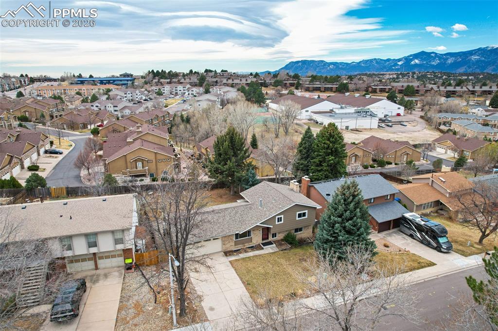 2705 Maroon Bells Avenue