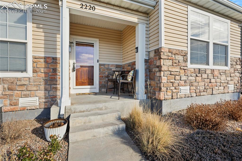 2220 Whale Point