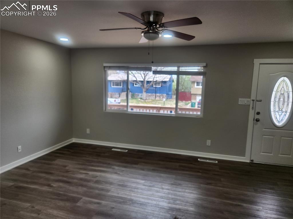 906 Arrawanna Street