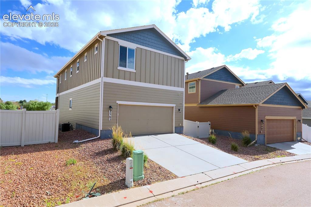2562 Ellingwood Drive
