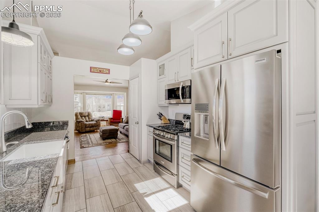 6707 Fountain Ridge Circle