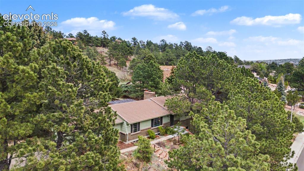 130 E Mikado Drive