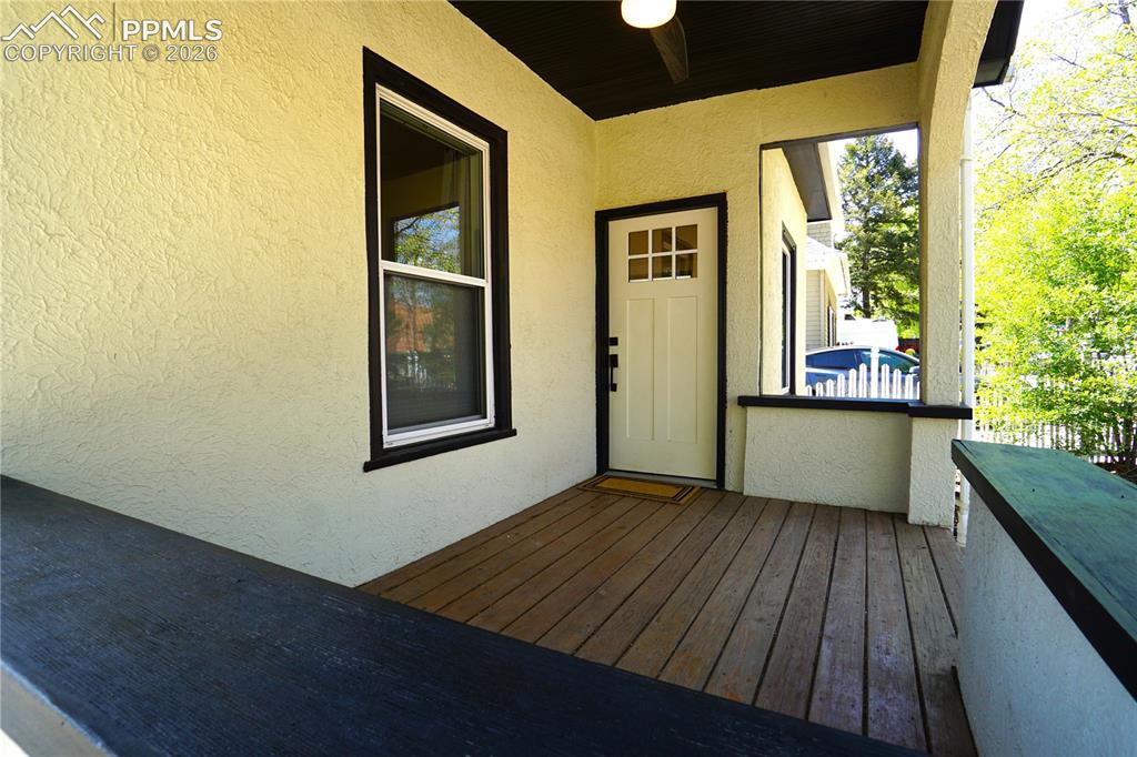 911 W Pikes Peak Avenue