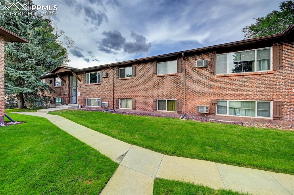 6633 W Dublin Loop 4