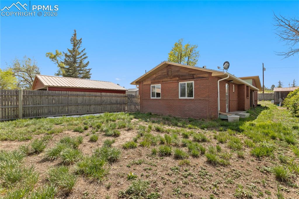 607 Navajo Avenue