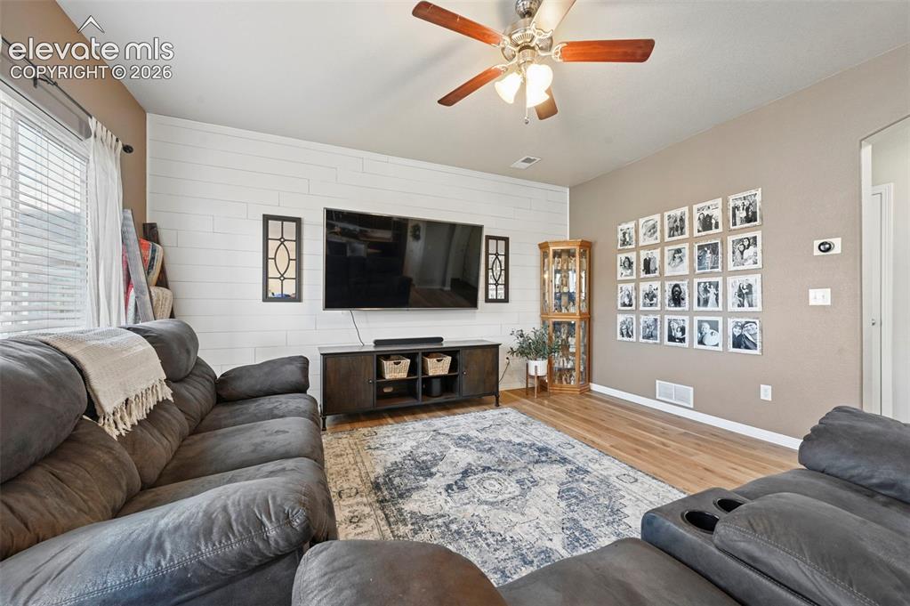 7811 Clymer Way