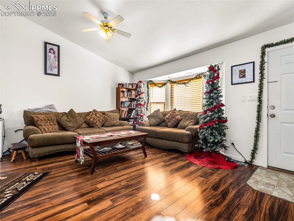 734 S Legend Lane