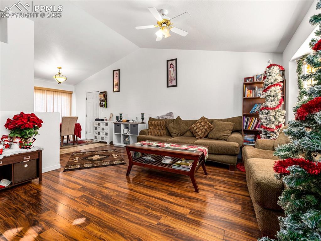 734 S Legend Lane