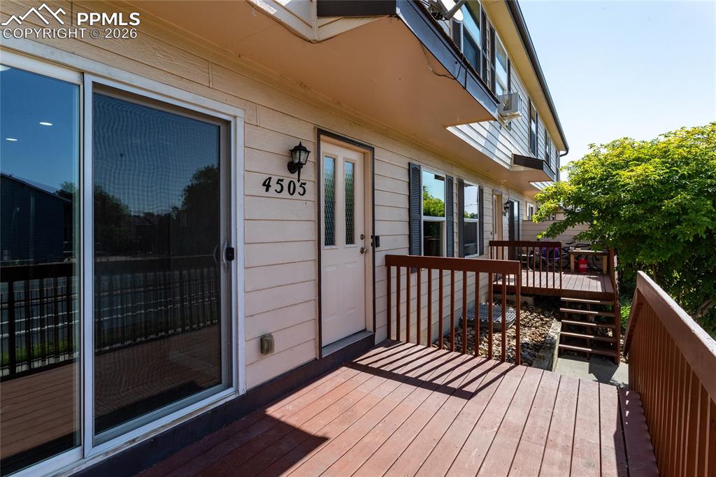 4505 Lamplighter Circle
