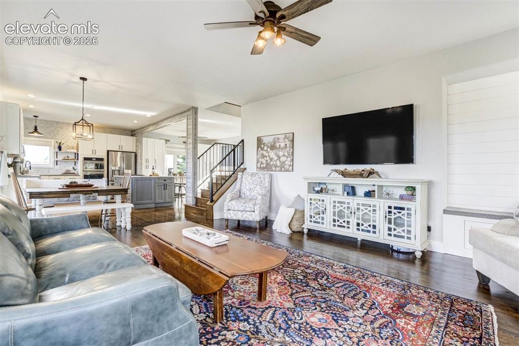 8415 Lauralwood Lane
