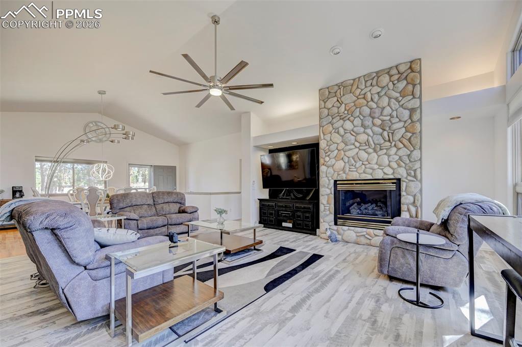 840 E Kellys Road