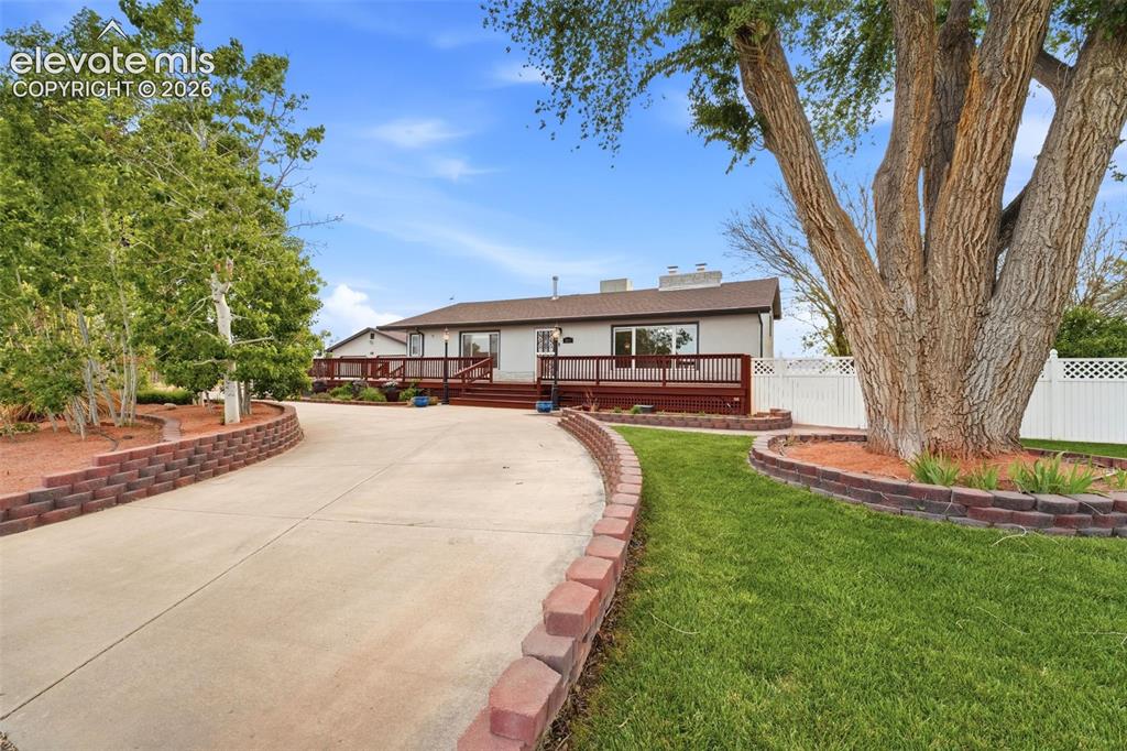 1069 Meadow Lane