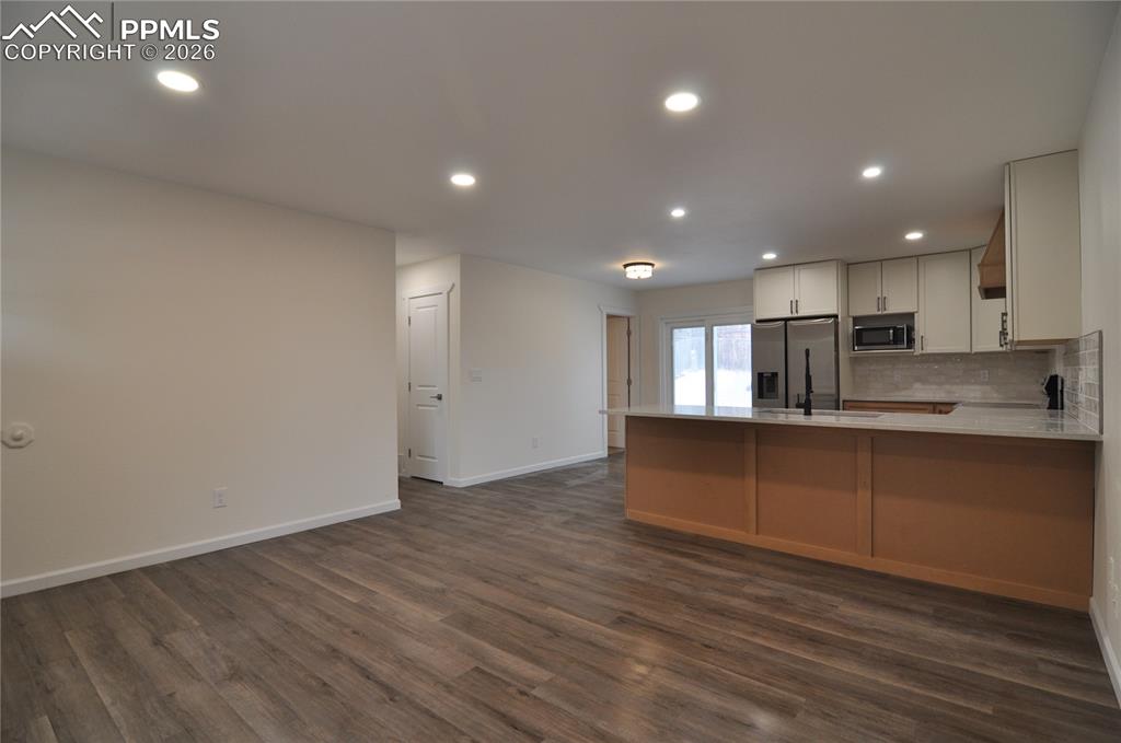 995 Oakwood Drive