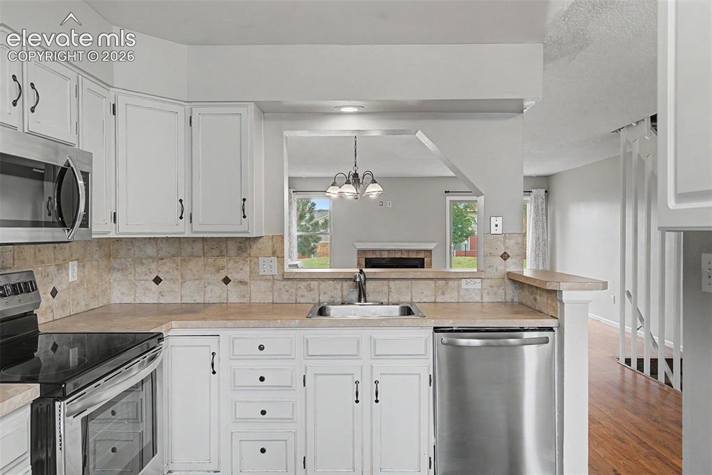 440 W Rockrimmon Boulevard C