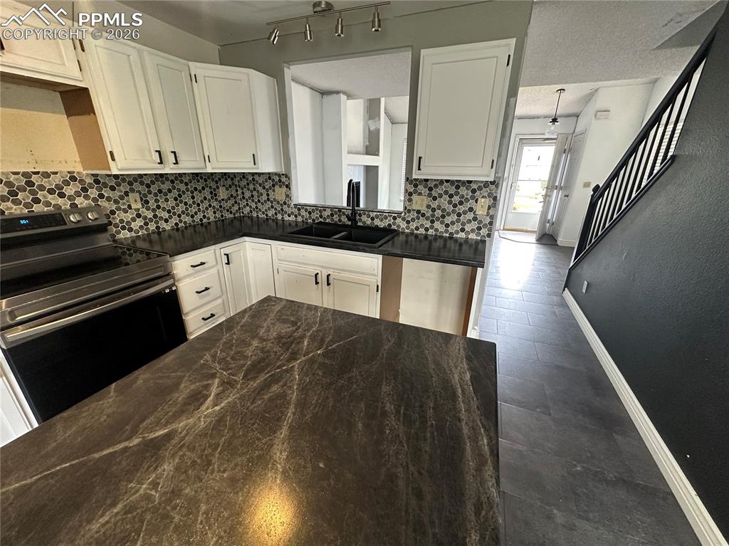 6795 Bear Tooth Drive