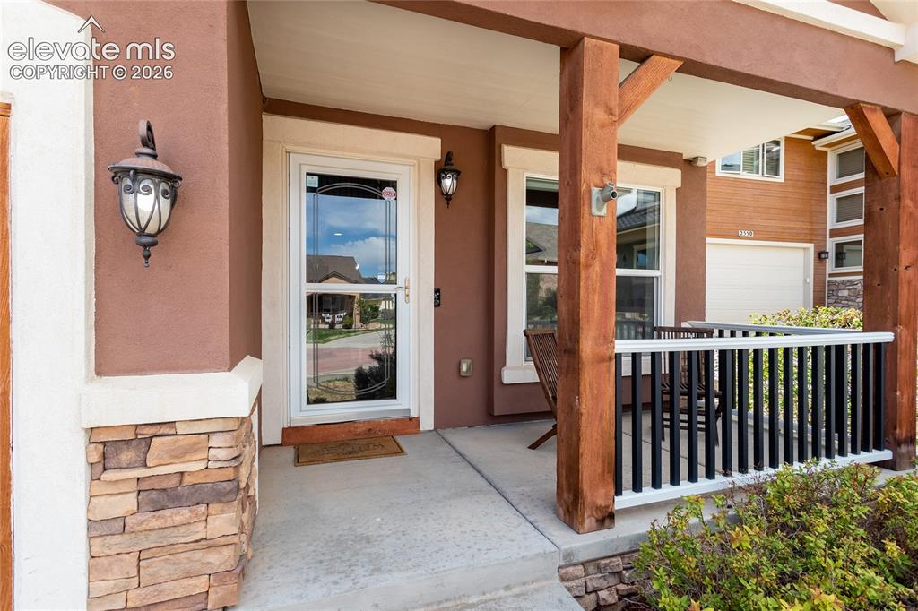 2560 Mirror Lake Court