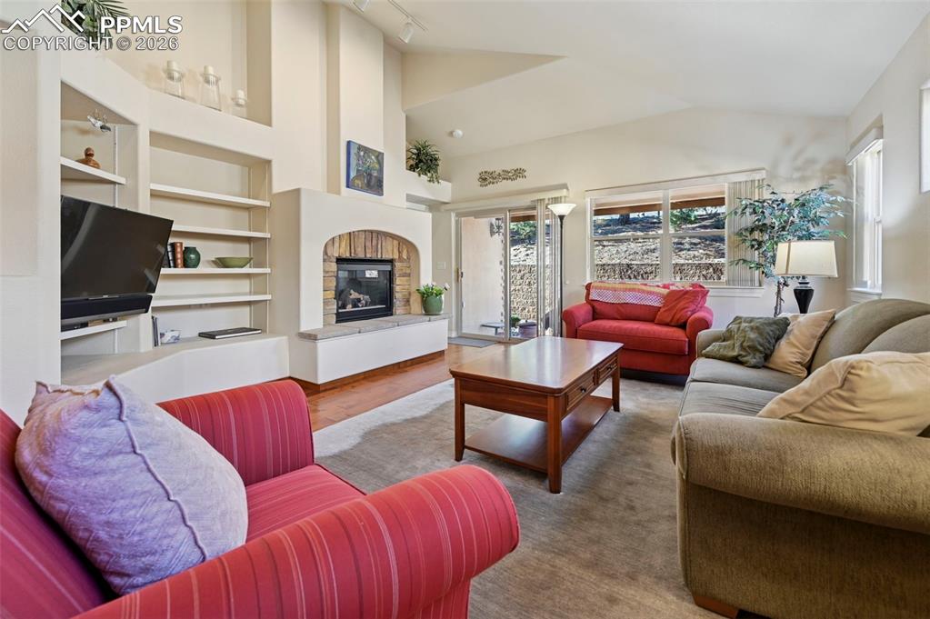 5864 Via Verona View