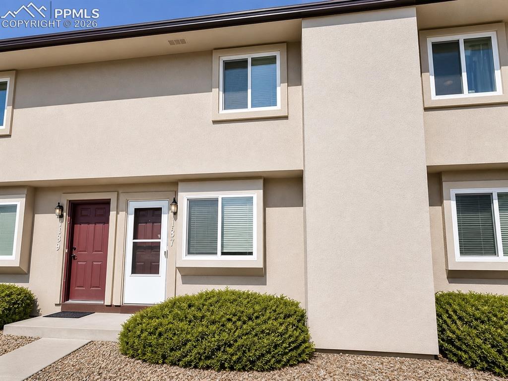 3027 Starlight Circle
